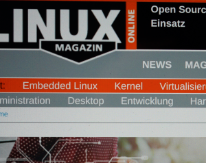 Abbildung 5: Extreme Ausschnittsvergrößerung eines Fotos vom Dell-Display mit seiner 3200-mal-1800-Auflösung, das gerade die Linux-Magazin-Homepage anzeigt.