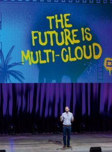 Abbildung 1: Jonathan Bryce sieht Multi-Clouds als nächste Stufe.