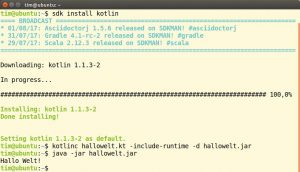 Abbildung 2: Unter Unix-&auml;hnlichen Betriebssystemen installieren Entwickler den Kotlin-Compiler bequem &uuml;ber das Tool Sdkman. Es erzeugt standardm&auml;&szlig;ig Bytecode f&uuml;r die JVM oder &ndash; wie hier &ndash; ein Jar-Archiv. 