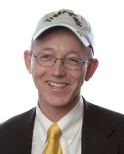 Abbildung 2: Der erste Red-Hat-CEO Bob Young, hier 2004 als Besitzer eines Football-Clubs. Quelle: Steve Lowe, Hamilton Tiger-Cats, CC BY-SA 3.0