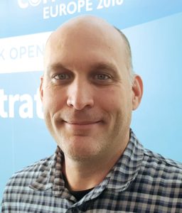 Abbildung 1: Greg Kroah-Hartman (hier auf der Linuxcon Europe 2016) wirft Lustre aus dem Staging-Bereich des Kernels.