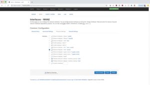Abbildung 3: Die zus&auml;tzliche WAN-Schnittstelle in Open WRT muss mit einem echten Interface (VLAN oder wie beim Omnia Turris &raquo;eth2&laquo;) verbunden werden.