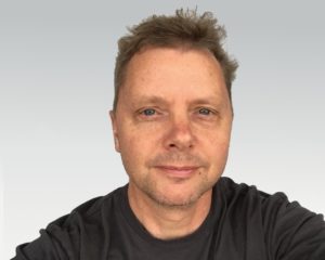 Abbildung 1: Das dem Algorithmus vorgelegte Portr&auml;tfoto von Mike Schilli in der Originalversion.
