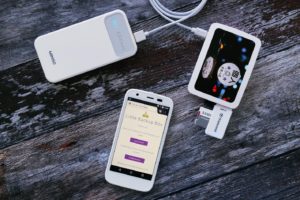 Abbildung 1: Little Backup Box lässt sich mit einer Powerbank betreiben und per Webinterface kontrollieren.
