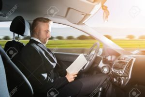 <a href="#artRef-f2">Abbildung 2</a>: Autonomes Fahren bleibt in absehbarer Zeit auf bestimmte, gut &uuml;berschaubare Situationen begrenzt. Quelle: Andriy Popov, 123RF