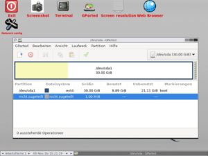 Abbildung 2: GParted Live startet ein Live-System mit dem gleichnamigen Partitionierungswerkzeug und hilft beim Retten von Systemen.