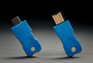 Mit einer Kickstarter-Kampagne fianziert Solokeys die Produktion des Solo V2. Der Fido2-Stick bringt zwei Faktor Authentifizierung (2FA) für viele Webseiten und Anwendungen mit.
