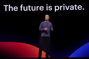 Abbildung 1: Facebook-CEO Mark Zuckerberg setzt bei der Technologie-Konferenz F8 auf Privatsphäre. Quelle: Facebook