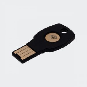Abbildung 5: Auch modernere FIDO2-Token lassen sich an Homed anbinden. Gibt der Admin den passenden Parameter beim Anlegen des Nutzers an, entsperrt der FIDO2-Key anschließend den Account samt Home-Verzeichnis. Quelle: Feitian