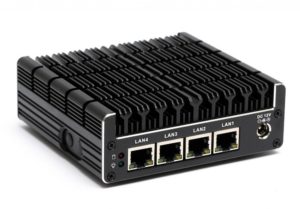 Nitrowall ist ein lüfterloses Gerät, das Firewall, Intrusion Prevention System (IPS) und VPN Gateway vereint.