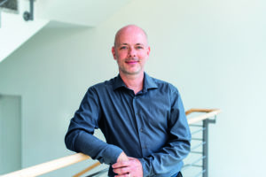 Abbildung 3: Peer Hartleben arbeitet er als IT-Trainer, Mitglied der Gesch&auml;ftsleitung und Datenschutzbeauftragter bei der Heinlein Support GmbH. Quelle: Heinlein Support