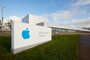 Abbildung 1: Kleine Datenschutzbeh&ouml;rden stehen Konzernen gegen&uuml;ber, hier Apple in Cork, Irland. Quelle: Apple