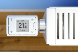 Bei der IFA in Berlin hat Hersteller AVM den neuen intelligenten Heizkörperregler FritzDECT 302 vorgestellt.
