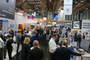 Abbildung 1: Rappelvoll: Besucherandrang in den Hallen der IT-SA 2023. Quelle: Markus Feilner