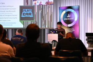 Abbildung 2: Krish Jain bei seinem Vortrag über Flatcar Container Linux. Quelle: Netways