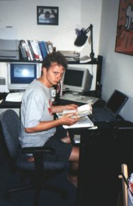 Abbildung 1: Mike Schilli reagierte schon 1997 unwirsch auf St&ouml;rungen beim Kolumnenschreiben.