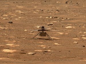 Abbildung 4: Der Mini-Helikopter Ingenuity kam mit dem Mars-Rover Perseverance auf den Roten Planeten. Beide w&auml;ren ohne Open Source unm&ouml;glich. Quelle: NASA, CC-0