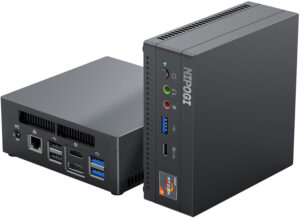 Abbildung 1: Der NiPoGi AM06 Pro ist im Gespann mit Proxmox&nbsp;VE und FreePBX ein geeignetes Ger&auml;t f&uuml;r eine eigene Telefonanlage &ndash; g&uuml;nstig, aber ausreichend leistungsstark. Quelle: NiPoGi