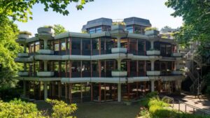 Abbildung 1: Das Max-Planck-Institut zur Erforschung von Kriminalit&auml;t, Sicherheit und Recht in Freiburg. Quelle: Baschi Bender