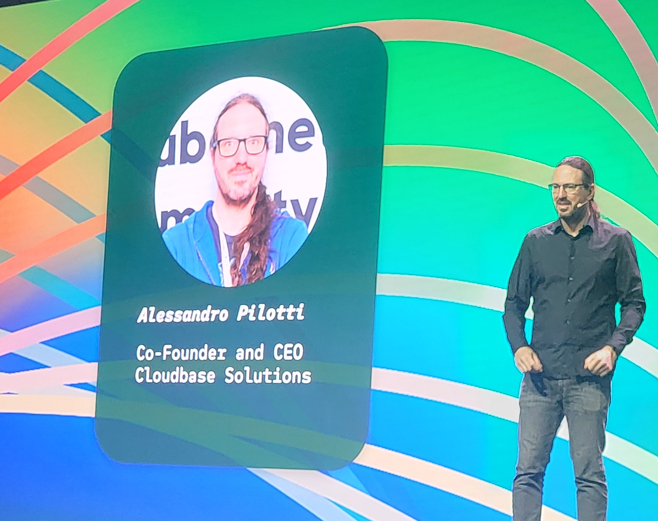 Alessandro Pilotti, Co-Founder und CEO bei Cloudbase Solutions während der Keynote in Prag.