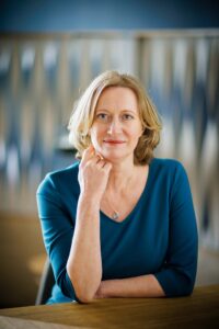 Abbildung 2: Kerstin Andreae, Vorsitzende der Hauptgesch&auml;ftsf&uuml;hrung des BDEW, dr&auml;ngt auf eine Ver&ouml;ffentlichung der nationalen Risikoanalyse. Quelle: Thomas Trutschel Photothek / BDEW